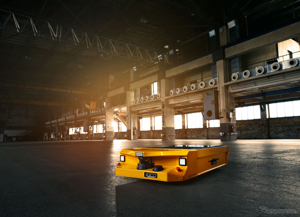 コンチネンタルの物流向け自律移動ロボット《photo by Continental》