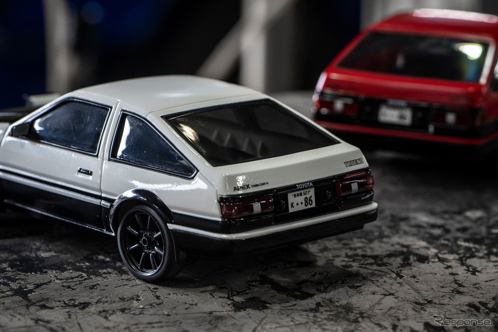 京商から『スプリンタートレノ・AE86』をモチーフにしたトイラジ「ファーストミニッツ」発売《画像提供 京商》