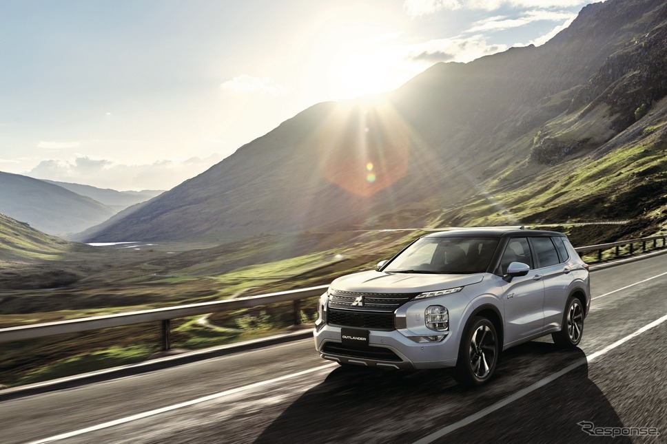 三菱 アウトランダーPHEV《写真提供 三菱自動車》