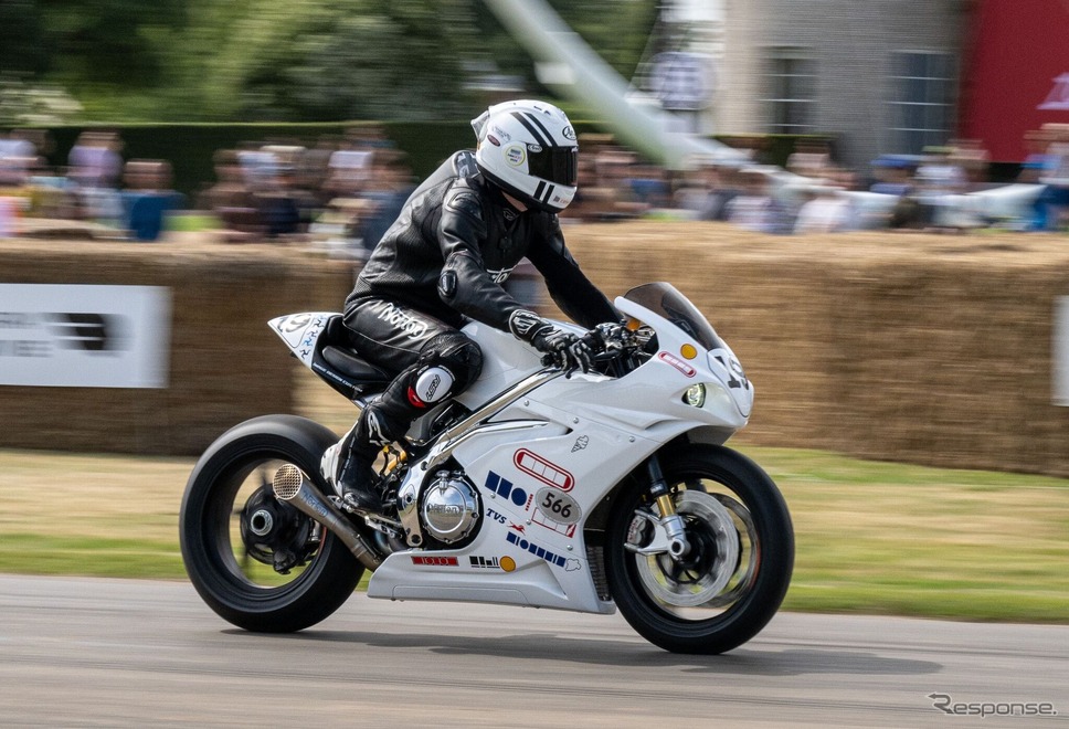 グッドウッド2024を走ったノートン『ワンオブワンV4SV』《photo by Norton Motorcycles》