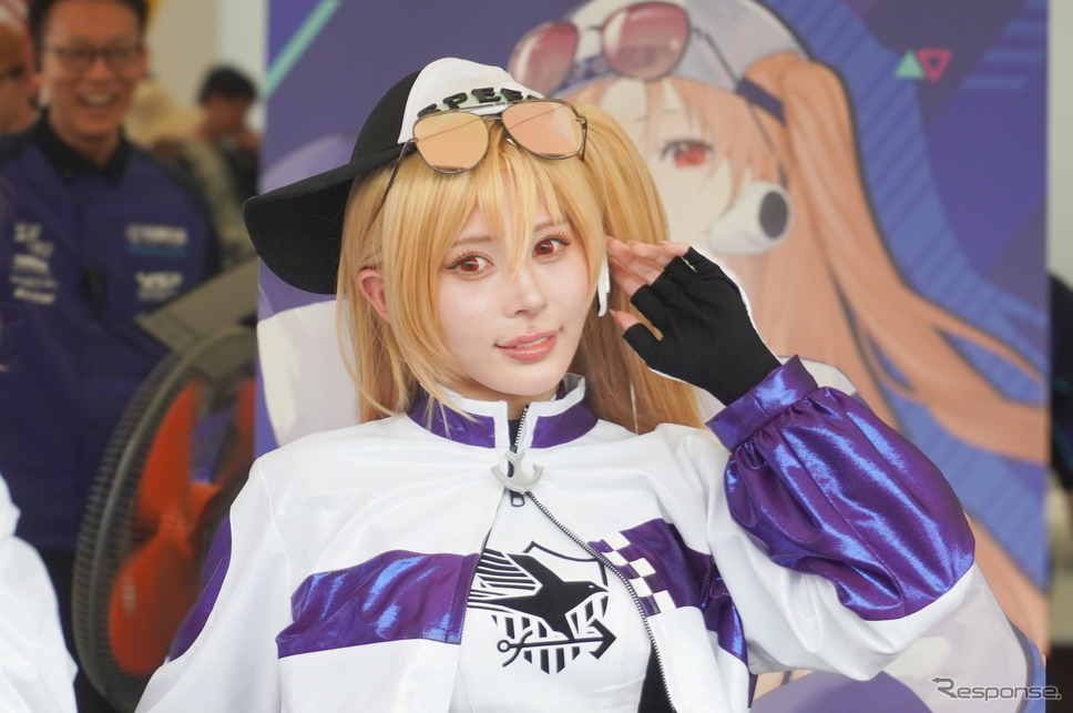 「クリーブランド」に扮する楪くれはさん(鈴鹿8耐2024)《写真撮影 宮崎壮人》