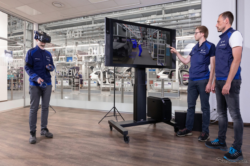 BMWグループが未来の工場を仮想体験できる3Dシミュレーションをドイツ・レーゲンスブルク工場に導入《photo by BMW》