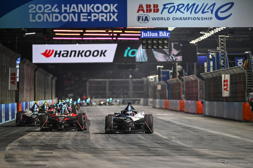 #94 ウェーレインとジャガー勢がタイトルをかけて戦った。《Photo by ABB FIA Formula E》