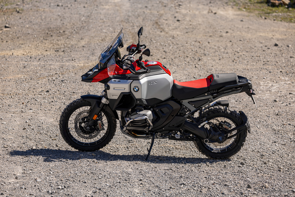 BMW R1300 GS Adventure 新型《photo by BMW》