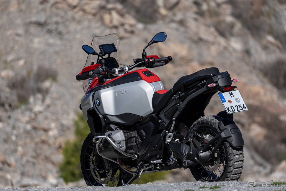 BMW R1300 GS Adventure 新型《photo by BMW》