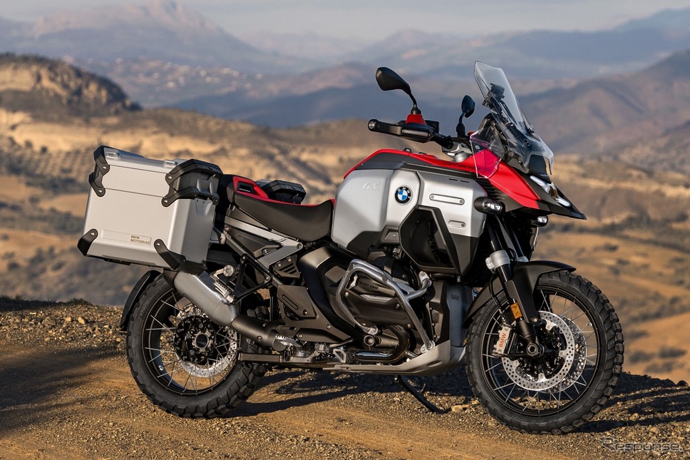 BMW R1300 GS Adventure 新型《photo by BMW》