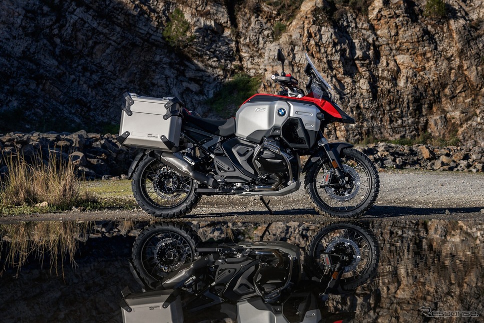 BMW R1300 GS Adventure 新型《photo by BMW》
