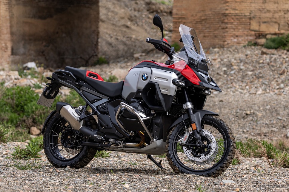 BMW R1300 GS Adventure 新型《photo by BMW》