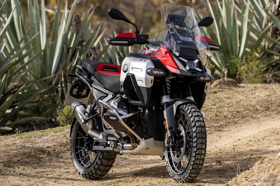 BMW R1300 GS Adventure 新型《photo by BMW》