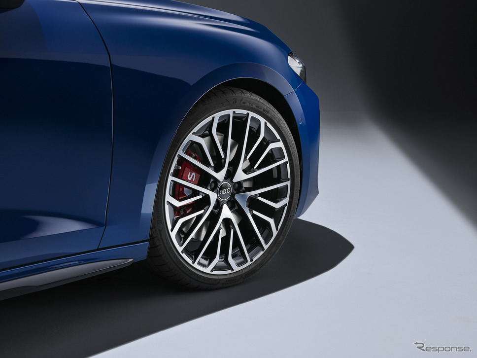 アウディ S5 セダン《photo by: Audi》