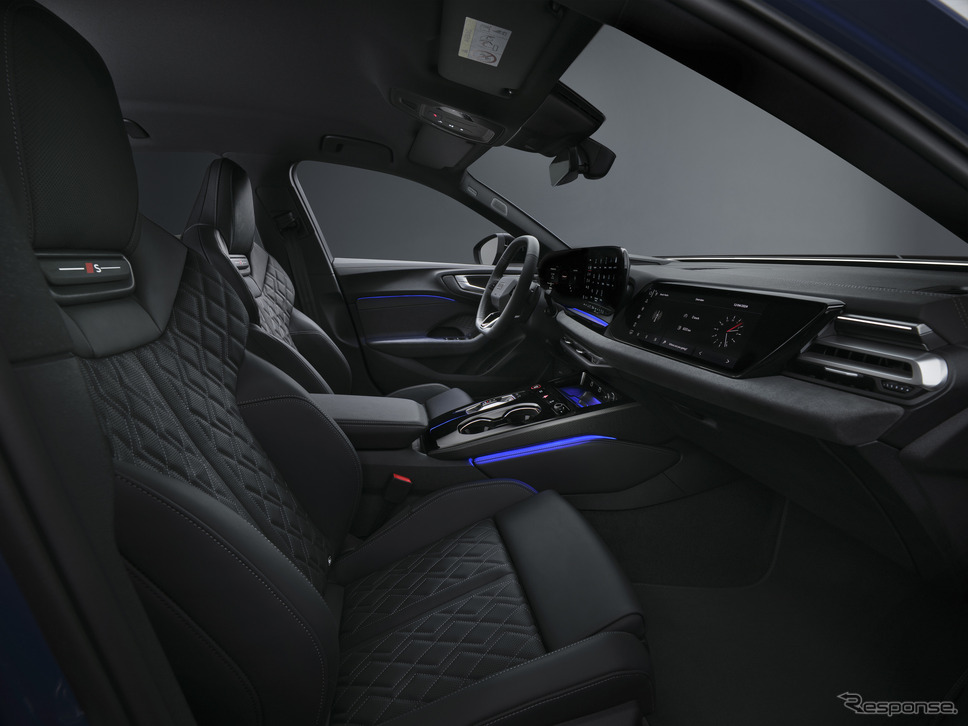 アウディ S5 セダン《photo by: Audi》