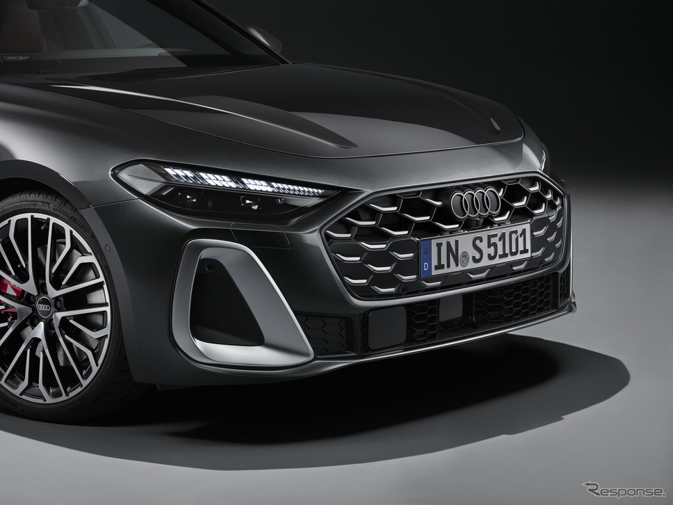 アウディ S5 アバント《photo by: Audi》