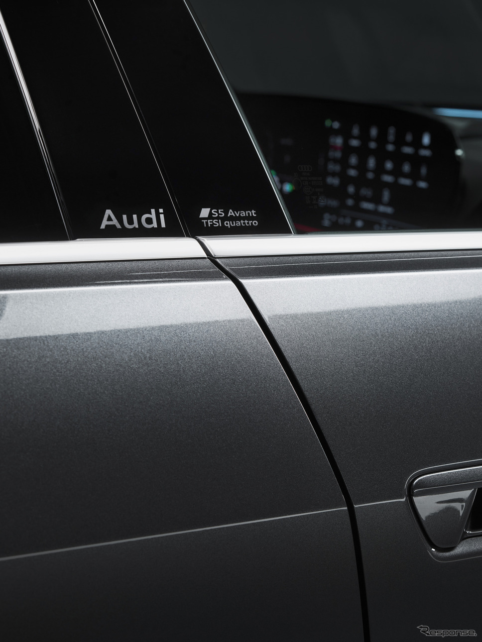 アウディ S5 アバント《photo by: Audi》