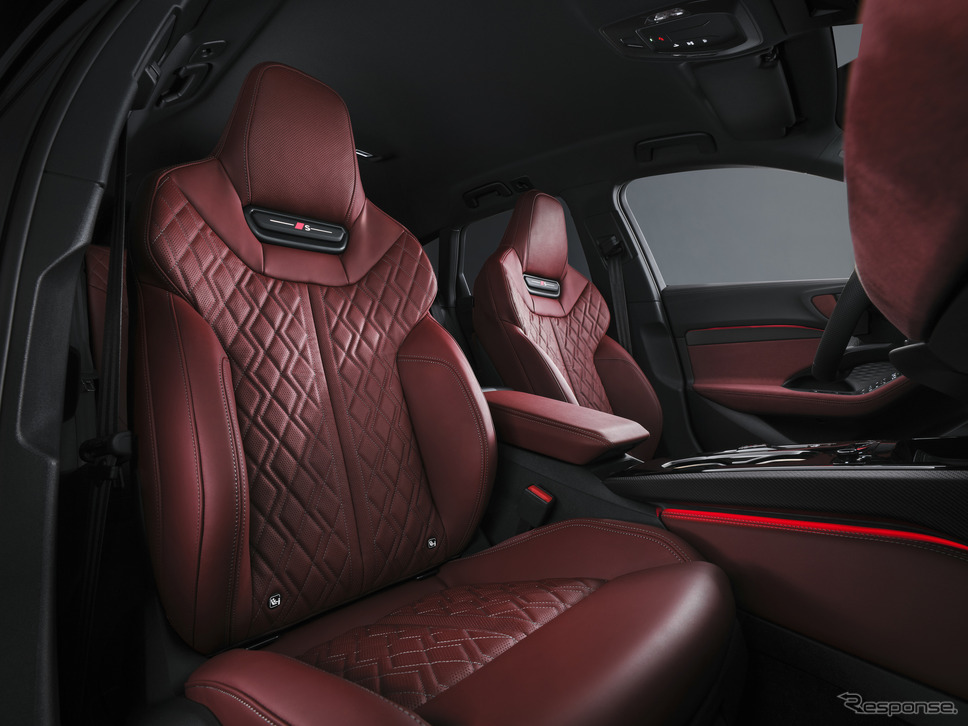 アウディ S5 アバント《photo by: Audi》