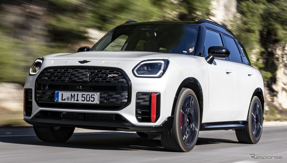 MINI カントリーマン 新型の「JCW」《photo by MINI》