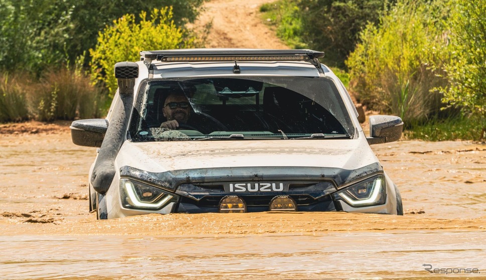 いすゞ D-Max の「Mudmaster」《photo by Isuzu》