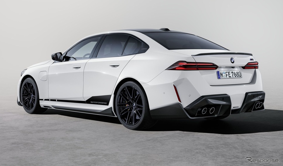 BMW M5 新型の「Mパフォーマンスパーツ」《photo by BMW》