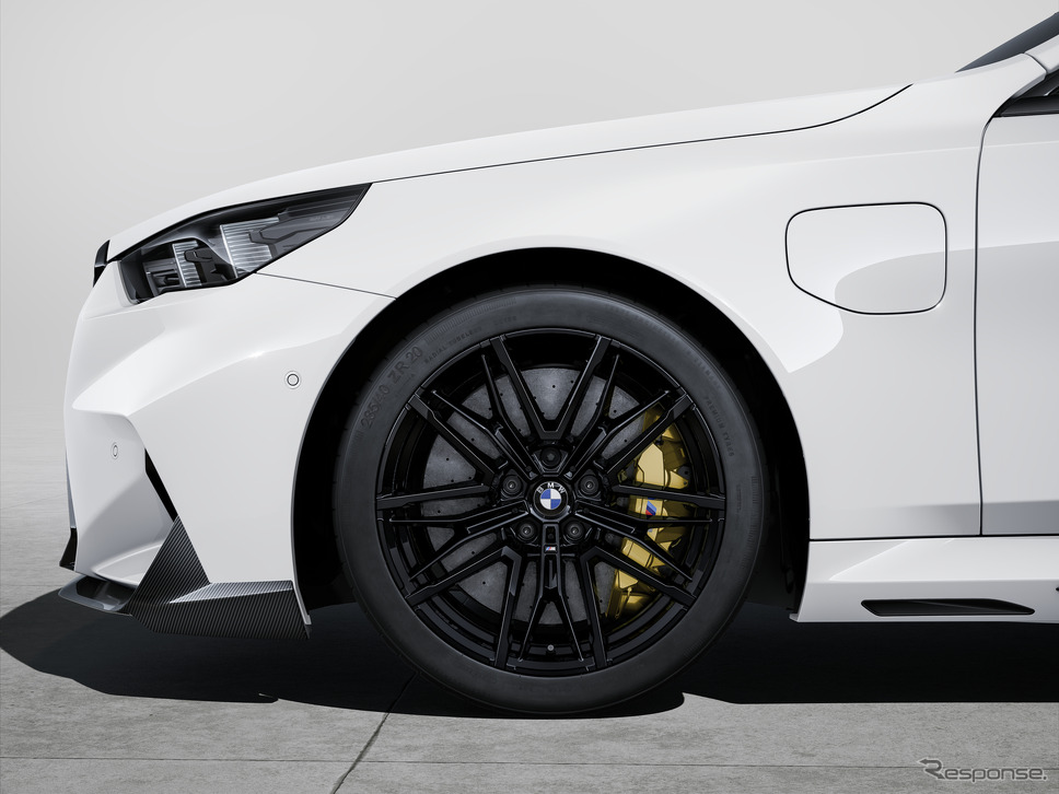 BMW M5 新型の「Mパフォーマンスパーツ」《photo by BMW》