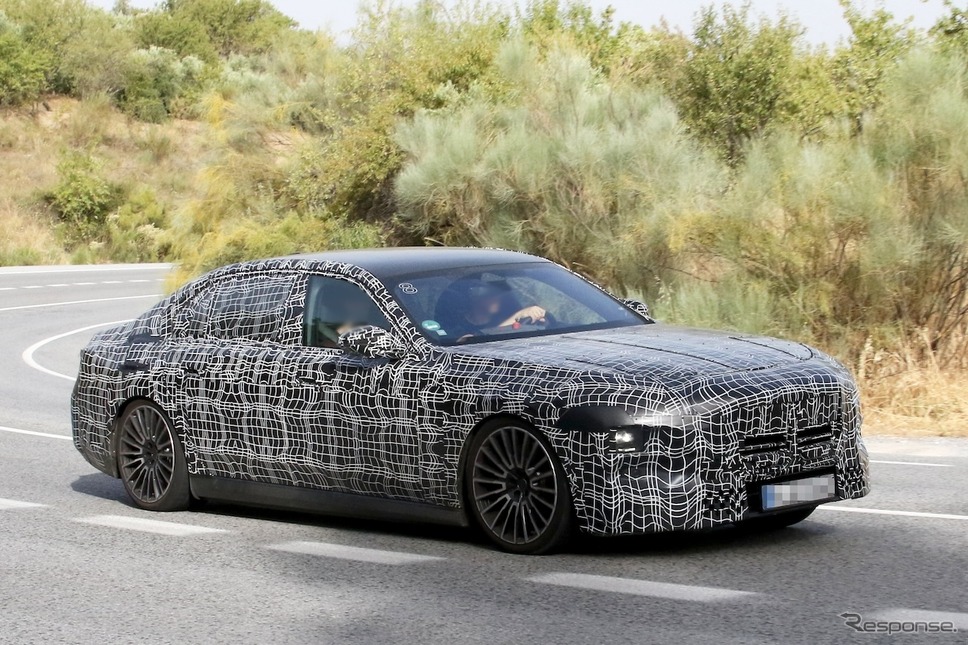 BMW 7シリーズ 改良新型のプロトタイプ《APOLLO NEWS SERVICE》