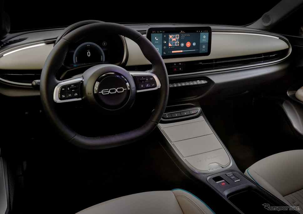フィアット 600e《写真提供 ステランティスジャパン》