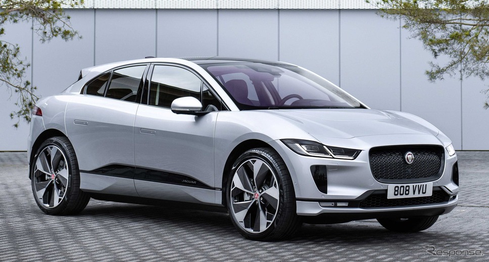 ジャガー初のEVとして登場した『I-PACE』《photo by Jaguar》