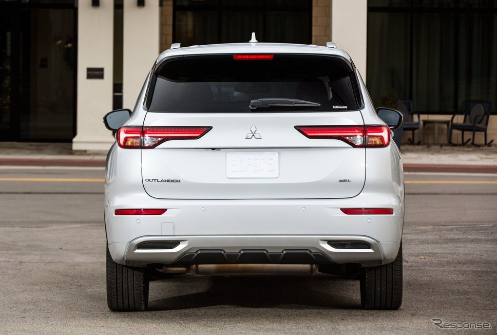 三菱 アウトランダー 現行型(参考)《photo by Mitsubishi Motors》