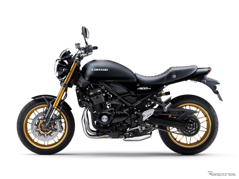 カワサキ Z900RS SE メタリックフラットスパークブラック×メタリックマットカーボングレー《画像提供 カワサキモータースジャパン》