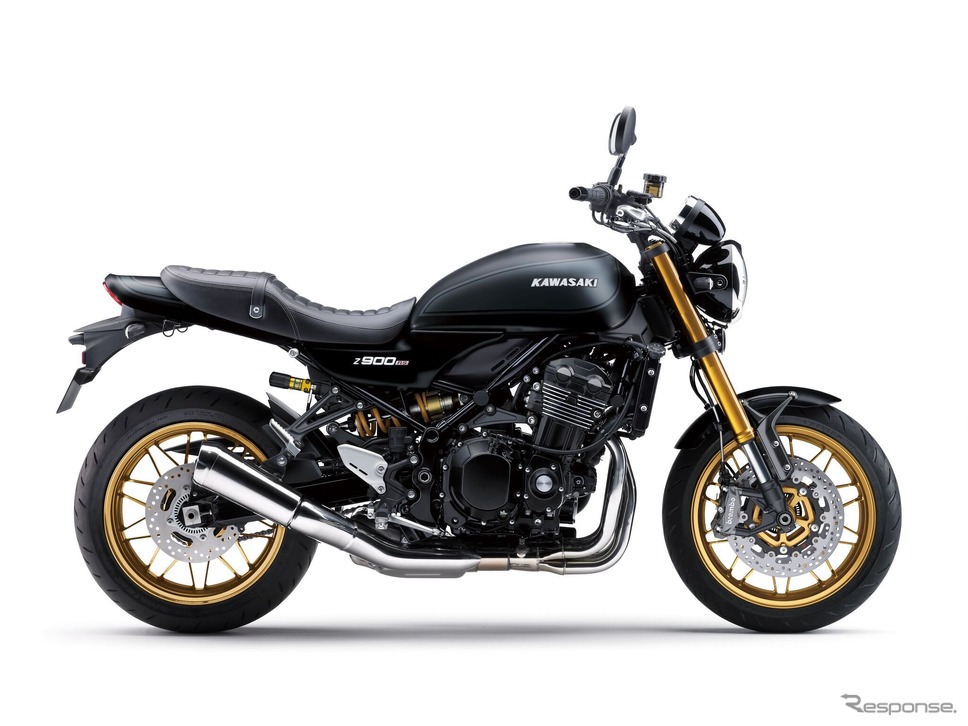 カワサキ Z900RS SE メタリックフラットスパークブラック×メタリックマットカーボングレー《画像提供 カワサキモータースジャパン》