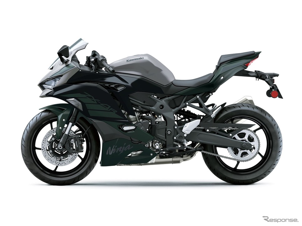 カワサキ Ninja ZX-4R SE メタリックマットグラファイトグレー×メタリックフラットスパークブラック《画像提供 カワサキモータースジャパン》
