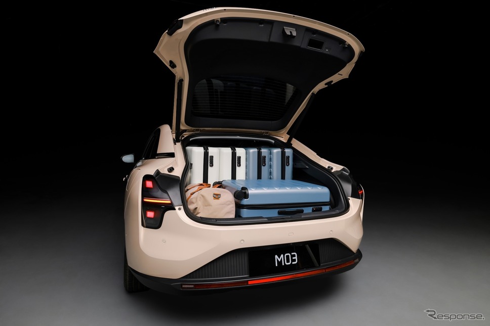 小鵬汽車(XPENG、シャオペン)の新型EV『MONA M03』《photo by XPENG》