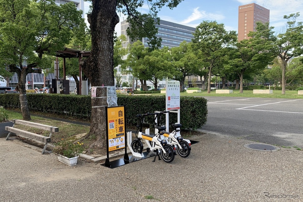 和歌山城公園設置のステーション《写真提供 ユタカ交通》