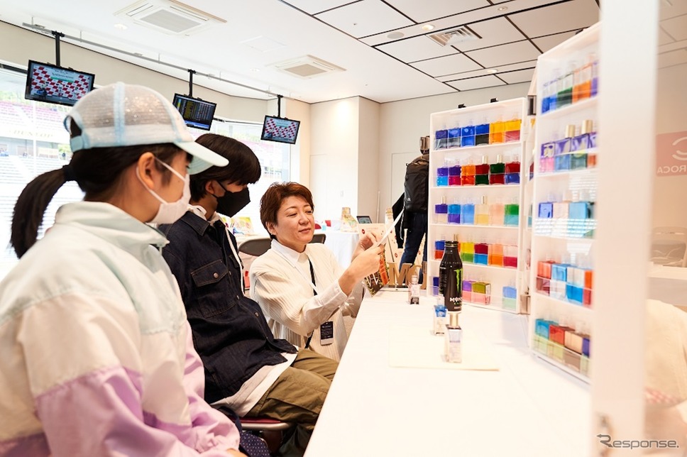 「エンジョイブース」キッズ・レディースブース《写真提供 富士スピードウェイ》