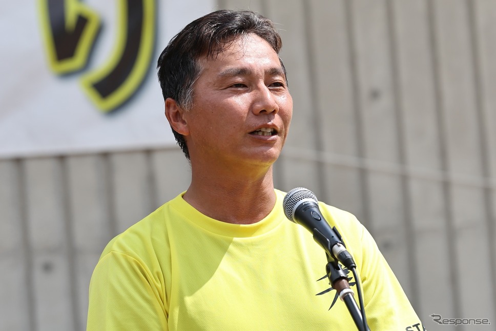 「隼駅を守る会」石谷優会長《写真提供 スズキ》