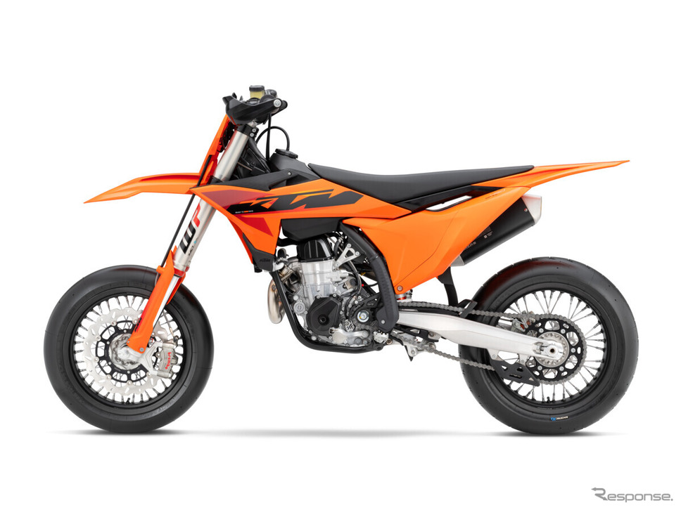 KTM 450 SMR 2025年モデル《画像提供 KTM》