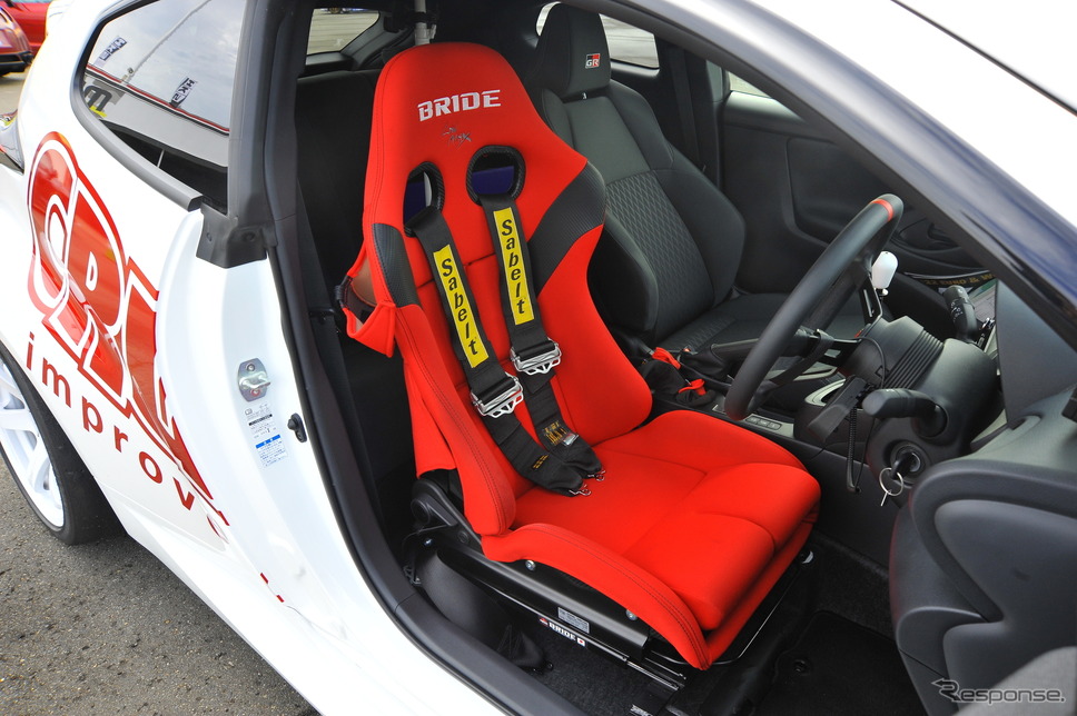 運転が楽になる! ドライビングポジションを調整する簡単な方法〜カスタムHOW TO〜