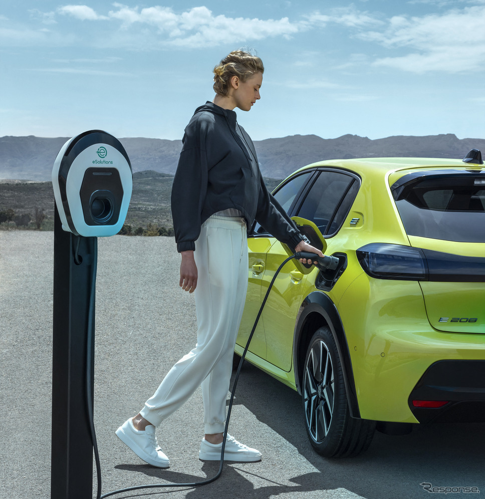 プジョー e-208 改良新型《photo by PEUGEOT》