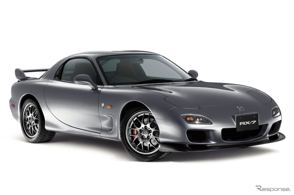 マツダRX-7(2002年)《写真提供 マツダ》
