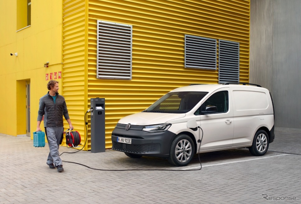 VWの小型ミニバン『キャディ』の欧州2025年モデルPHEV《photo by VW》
