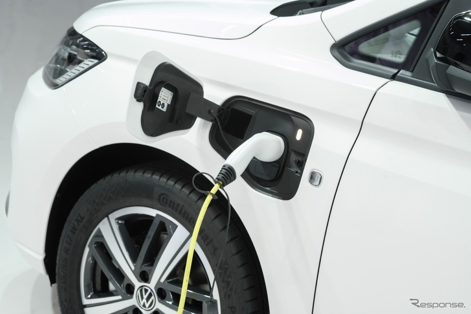 VWの小型ミニバン『キャディ』の欧州2025年モデルPHEV《photo by VW》