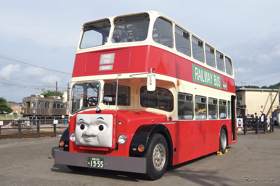 2かいだてバスのバルジー (c) 2024 Gullane (Thomas) Limited.《写真提供 大井川鐵道》