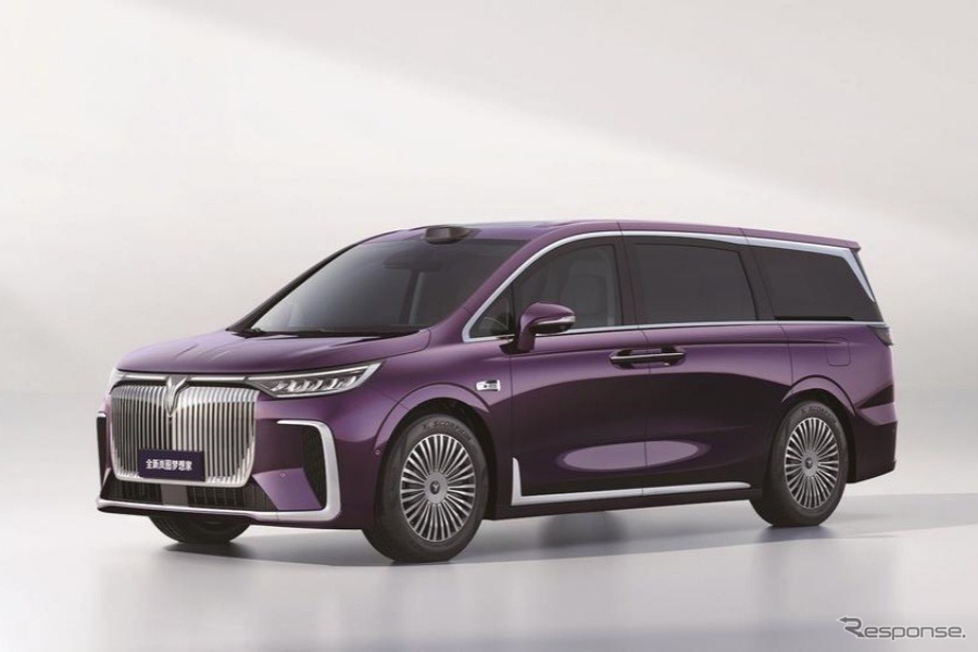 東風の電動車ブランド「嵐図」がファーウェイと共同開発したミニバン『夢想家』《photo by DMG》