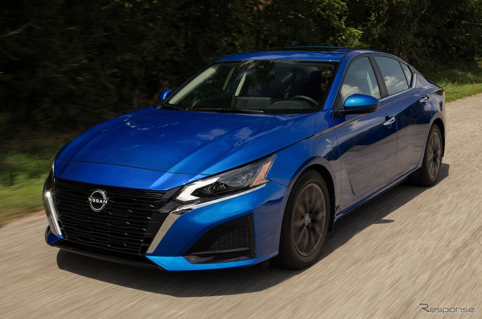 日産 アルティマ の2025年モデル《photo by Nissan》