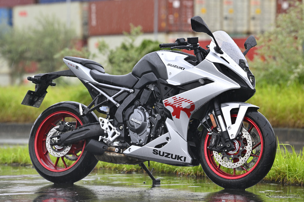 スズキ GSX-8R《写真撮影 真弓悟史》