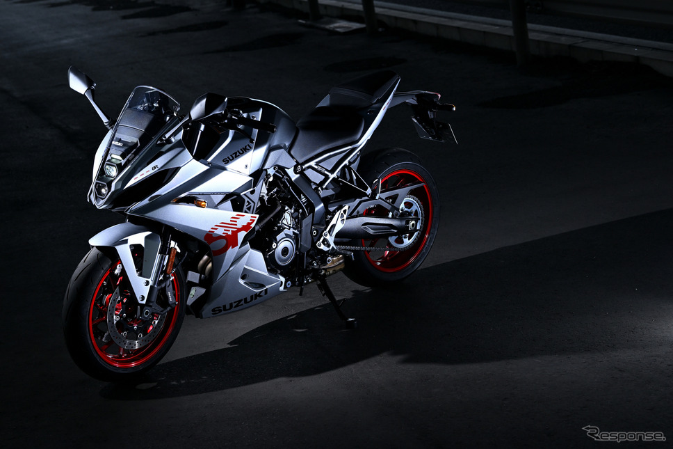 スズキ GSX-8R《写真撮影 真弓悟史》