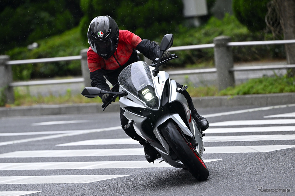 スズキ GSX-8R《写真撮影 真弓悟史》