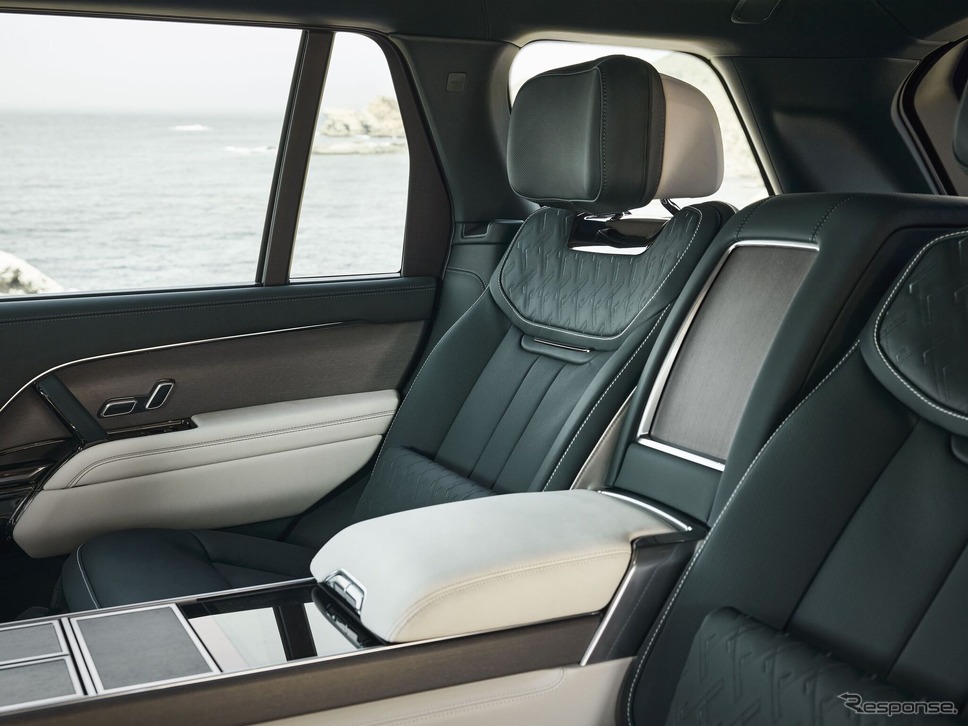 レンジローバーの「SVカーメル・エディション」《photo by RANGE ROVER》