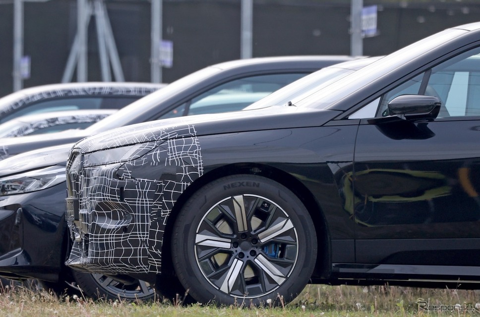 BMW iX 改良新型のプロトタイプ《APOLLO NEWS SERVICE》