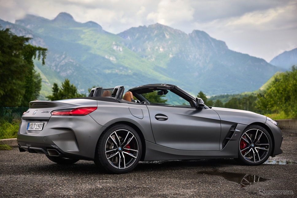 BMW Z4 の「ピュア・インパルス・エディション」《photo by BMW》