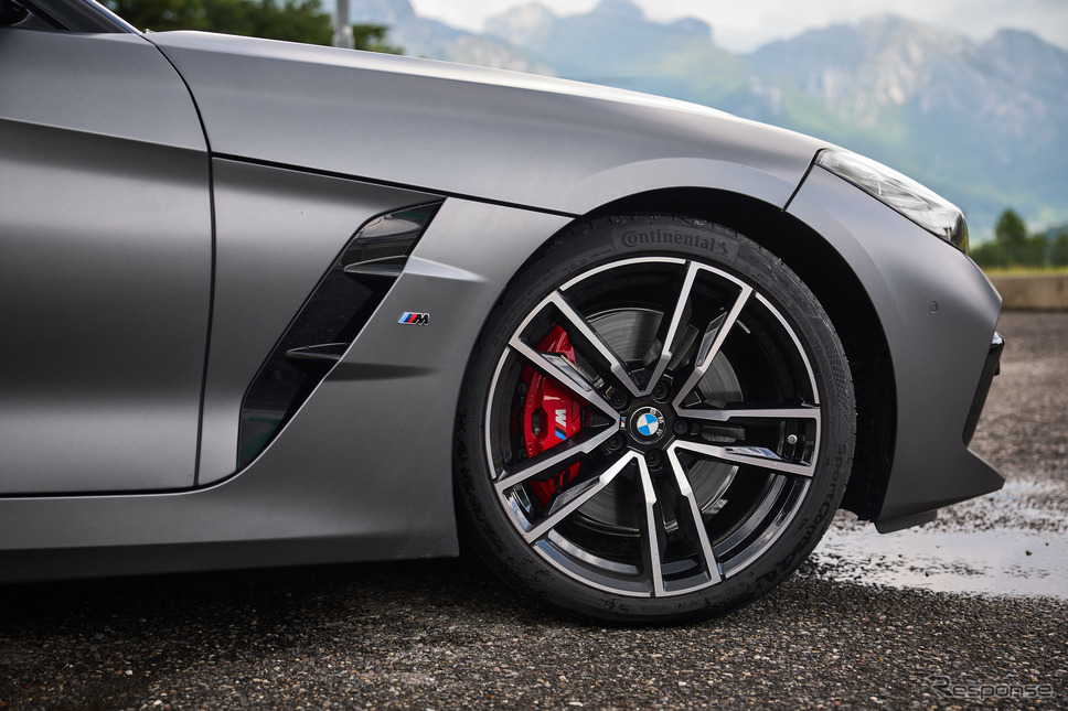 BMW Z4 の「ピュア・インパルス・エディション」《photo by BMW》