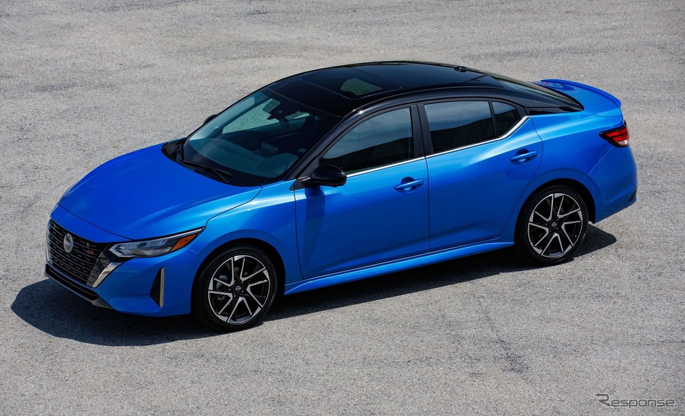 日産 セントラ SRの2025年モデル《photo by Nissan》
